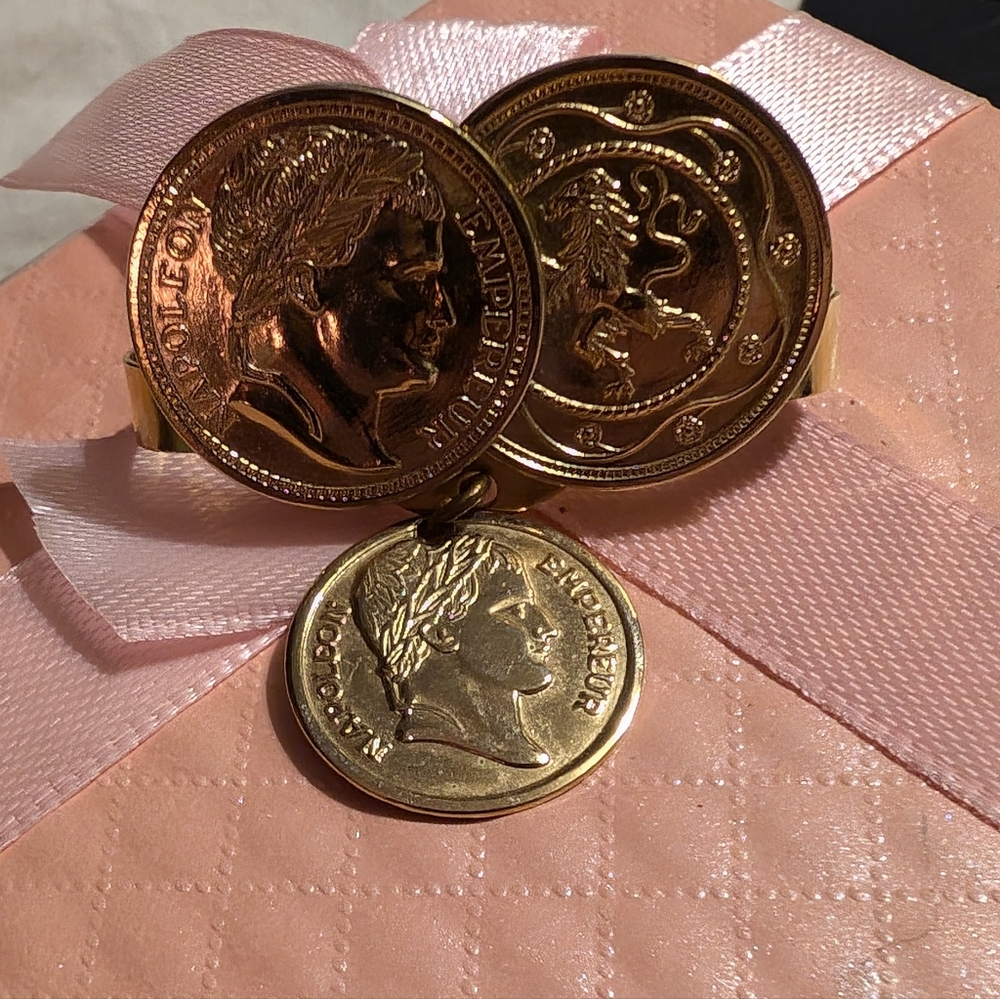 Vintage Sarah Coventry Scarf Clip Gold Tone With Faux Napoleon Coins -1.5”